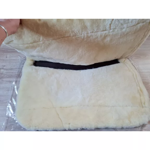 FRA western pad betétezhető bárányszőrös alátét FRA western pad betétezhető bárányszőrös alátét