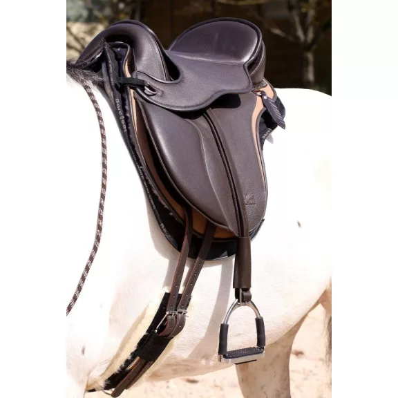 Barefoot Kengyelszíj, bőr, alulcsatos barna hosszú